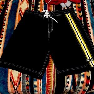 Mens body glove  40 years old not a scratch